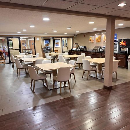 Comfort Inn & Suites Black River Falls I-94 Esterno foto