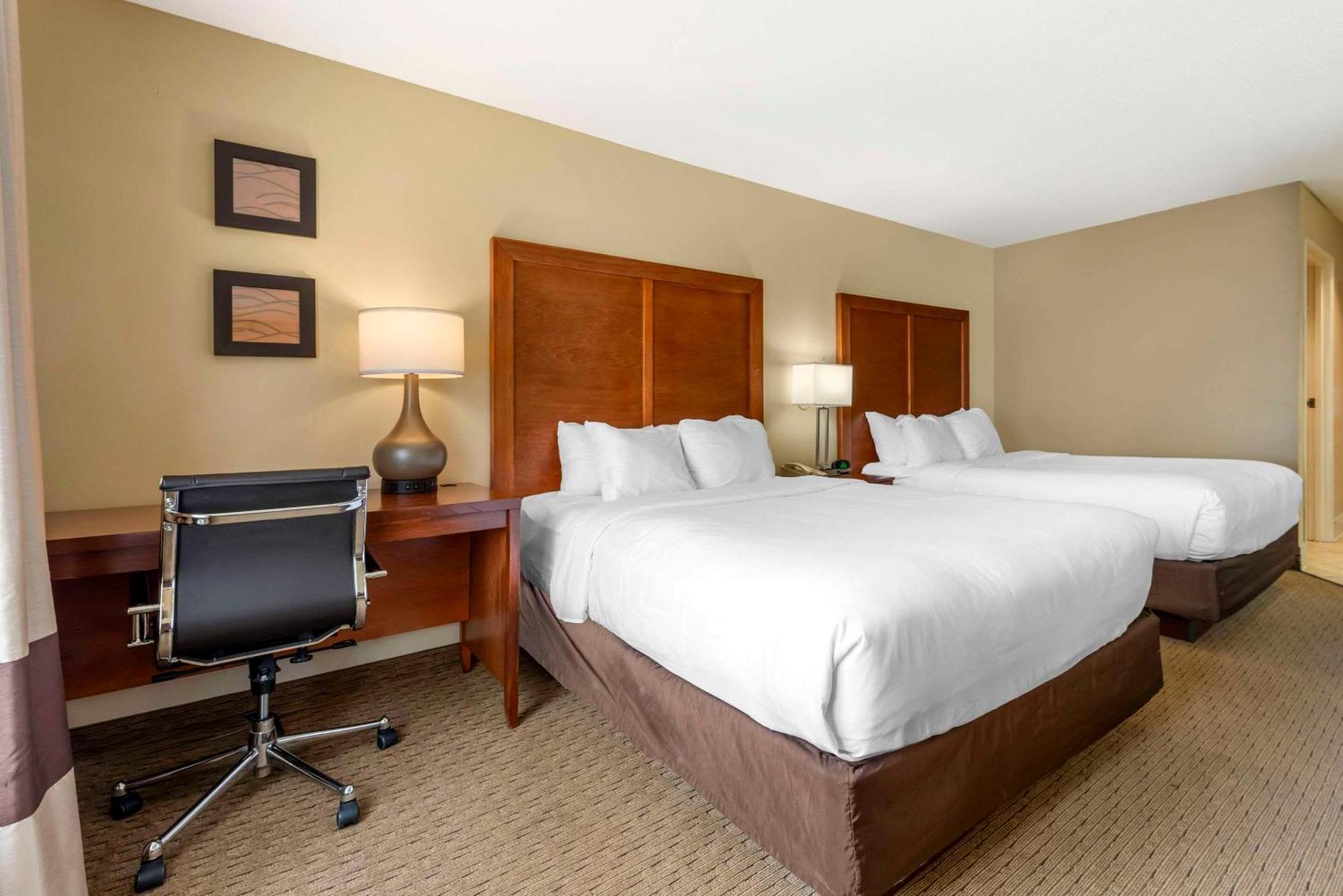 Comfort Inn & Suites Black River Falls I-94 Esterno foto