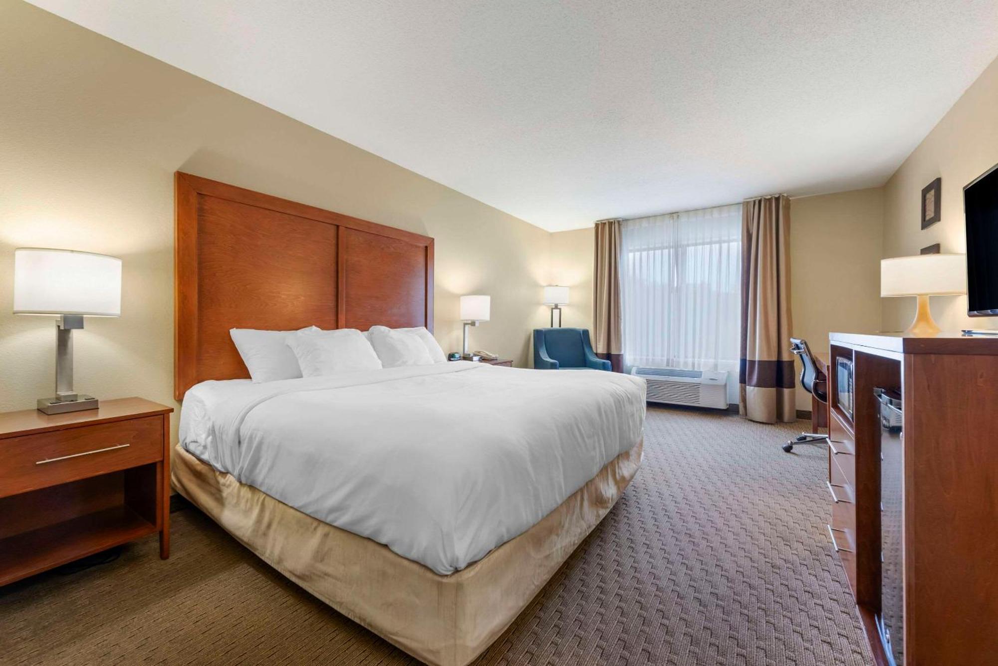 Comfort Inn & Suites Black River Falls I-94 Esterno foto
