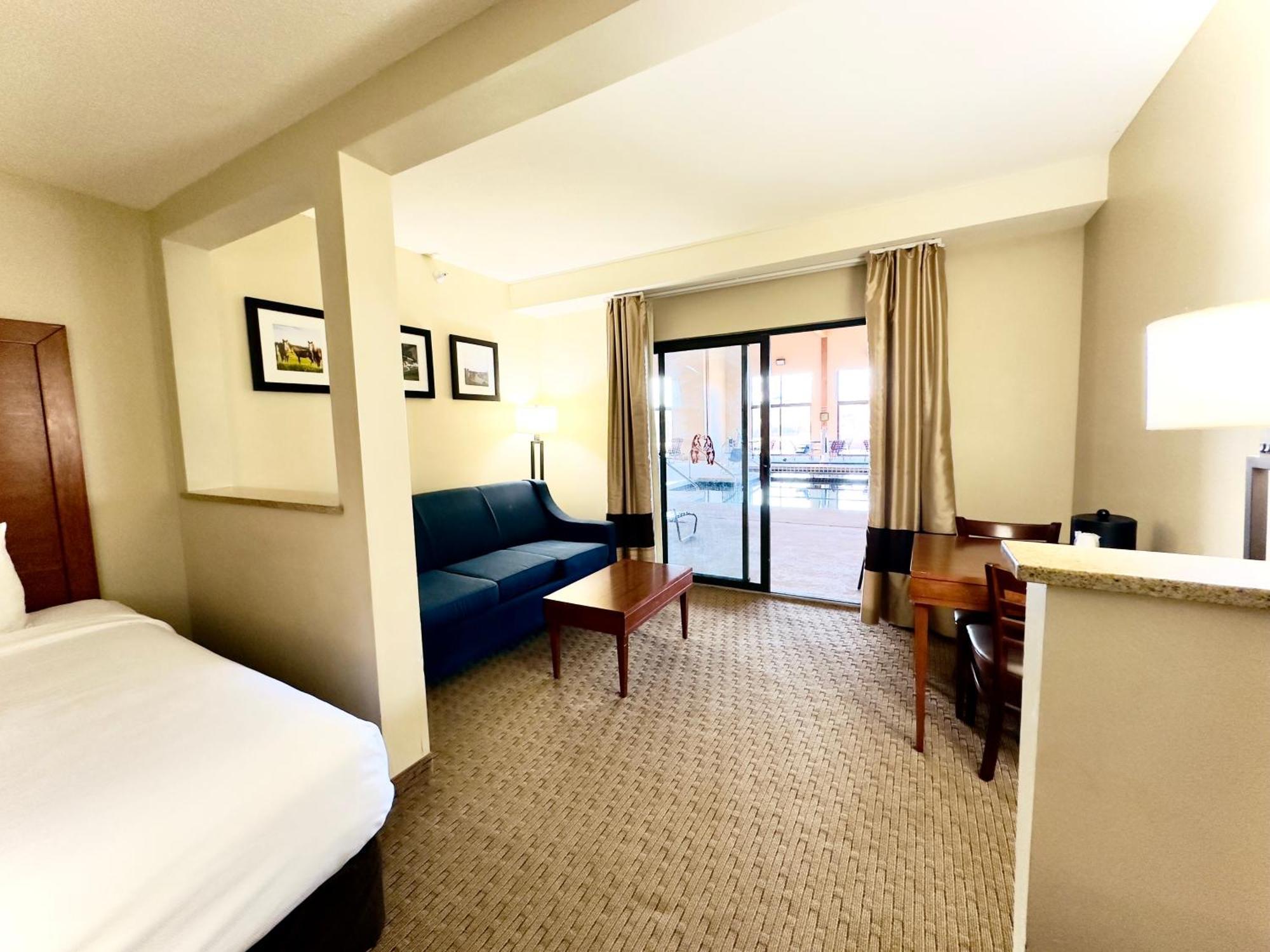 Comfort Inn & Suites Black River Falls I-94 Esterno foto