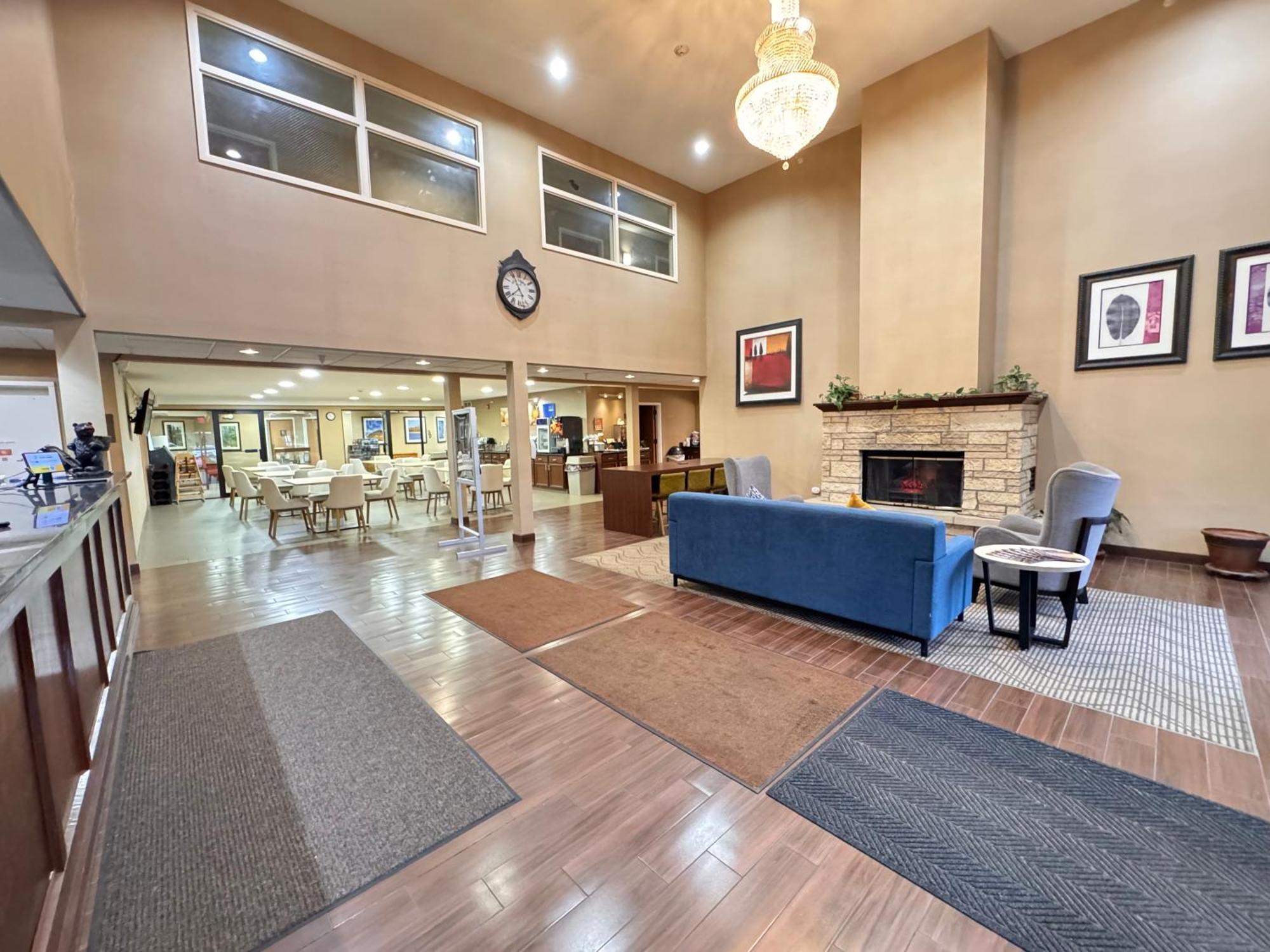 Comfort Inn & Suites Black River Falls I-94 Esterno foto